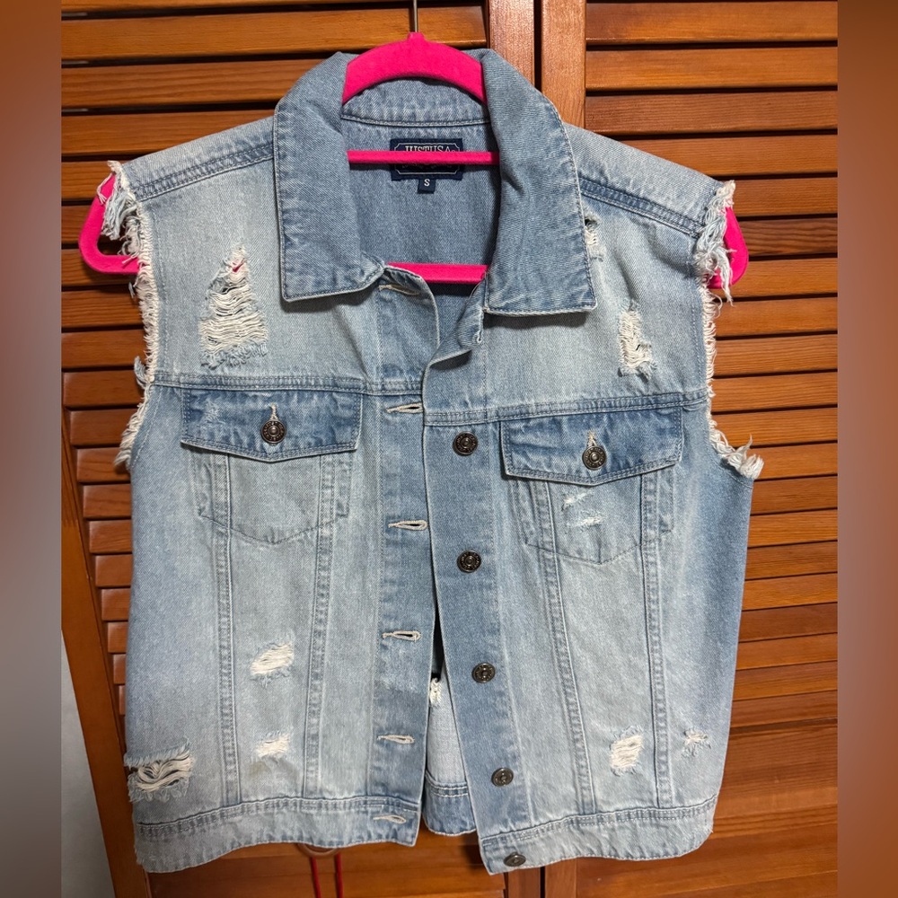 Blue Justusa distressed sleeveless vest